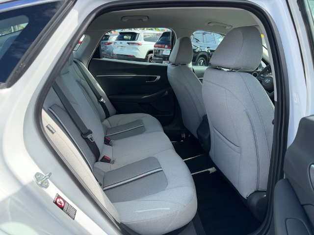 Used 2021 Hyundai Sonata SE FWD image 16