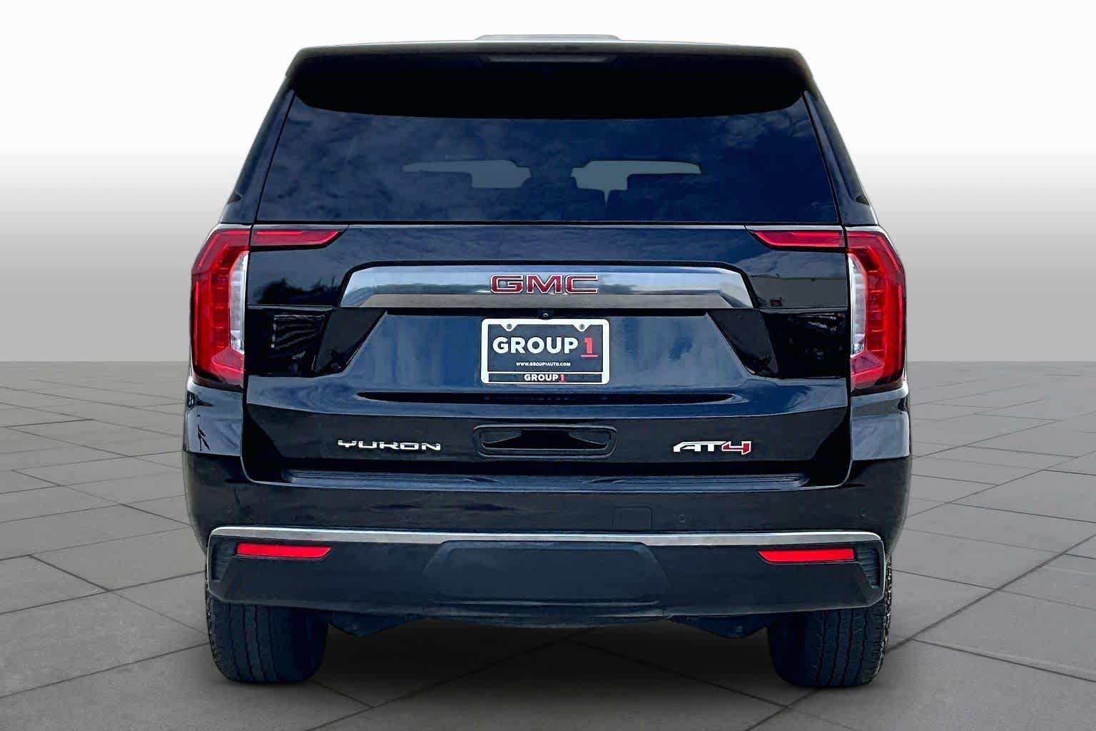 Used 2024 GMC Yukon AT4 AWD/4WD image 5