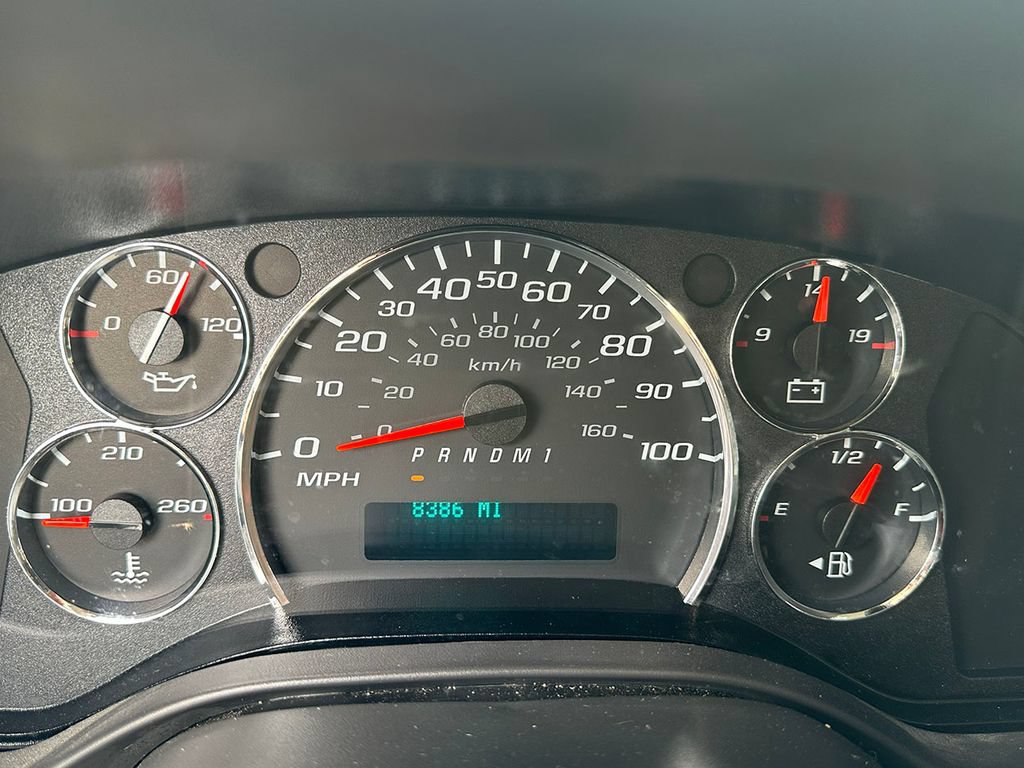Used 2025 GMC Savana 2500 w/ Driver Convenience Package RWD image 31