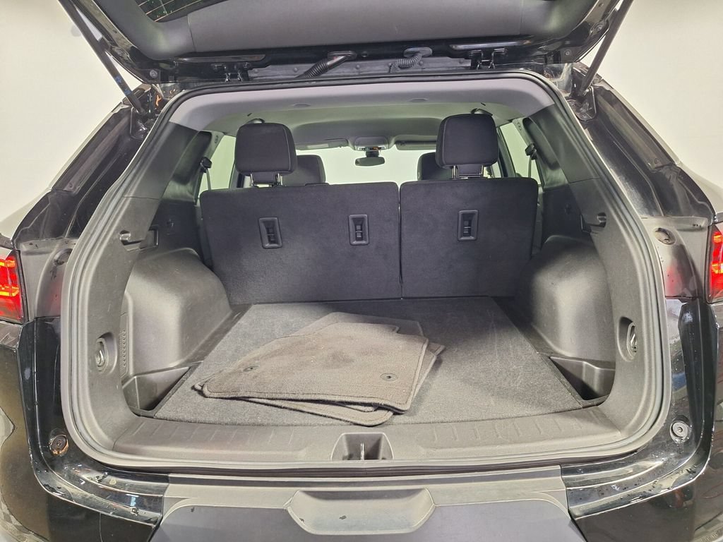 Used 2025 Chevrolet Blazer LT FWD image 24