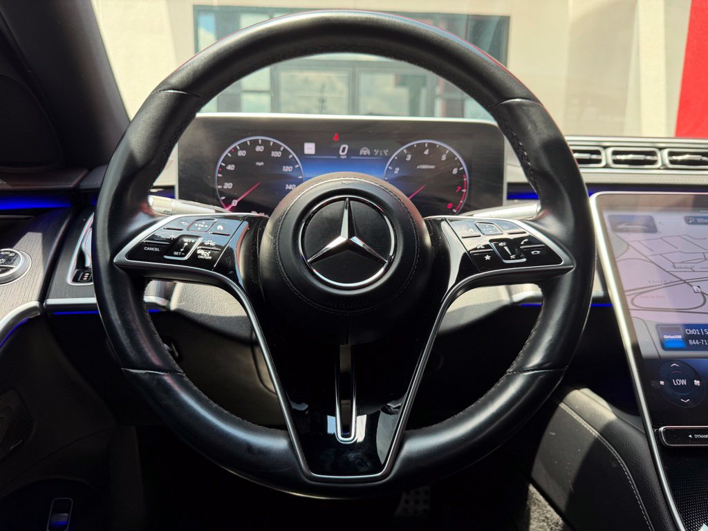 Used 2022 Mercedes-Benz S 500 4MATIC w/ AMG Line Package image 15