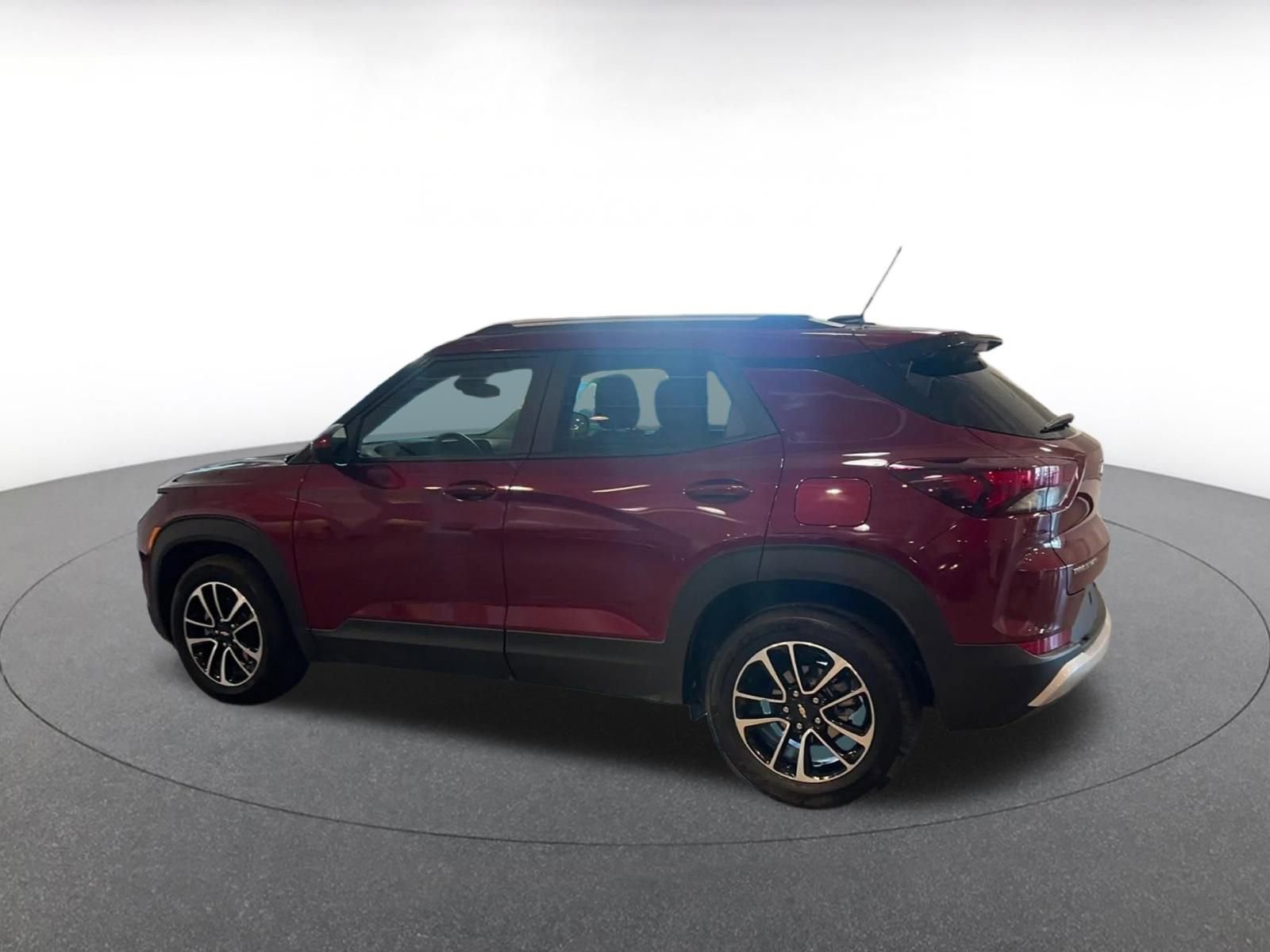 Used 2025 Chevrolet TrailBlazer LT image 10