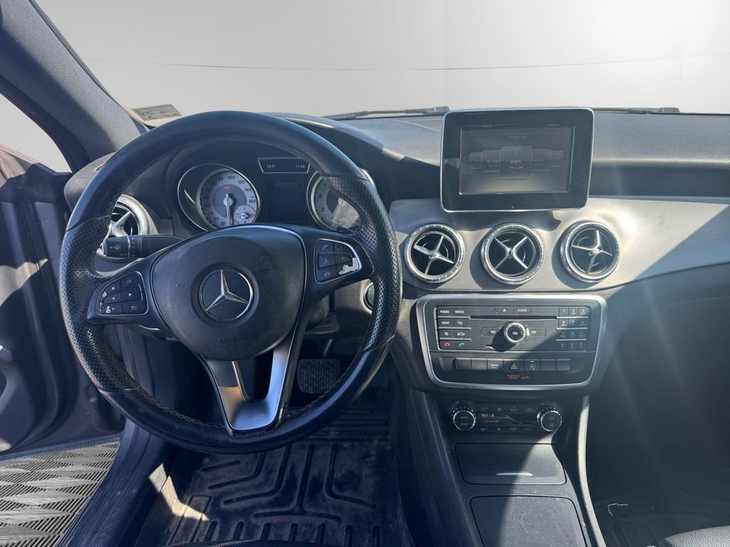 Used 2016 Mercedes-Benz CLA 250 image 10