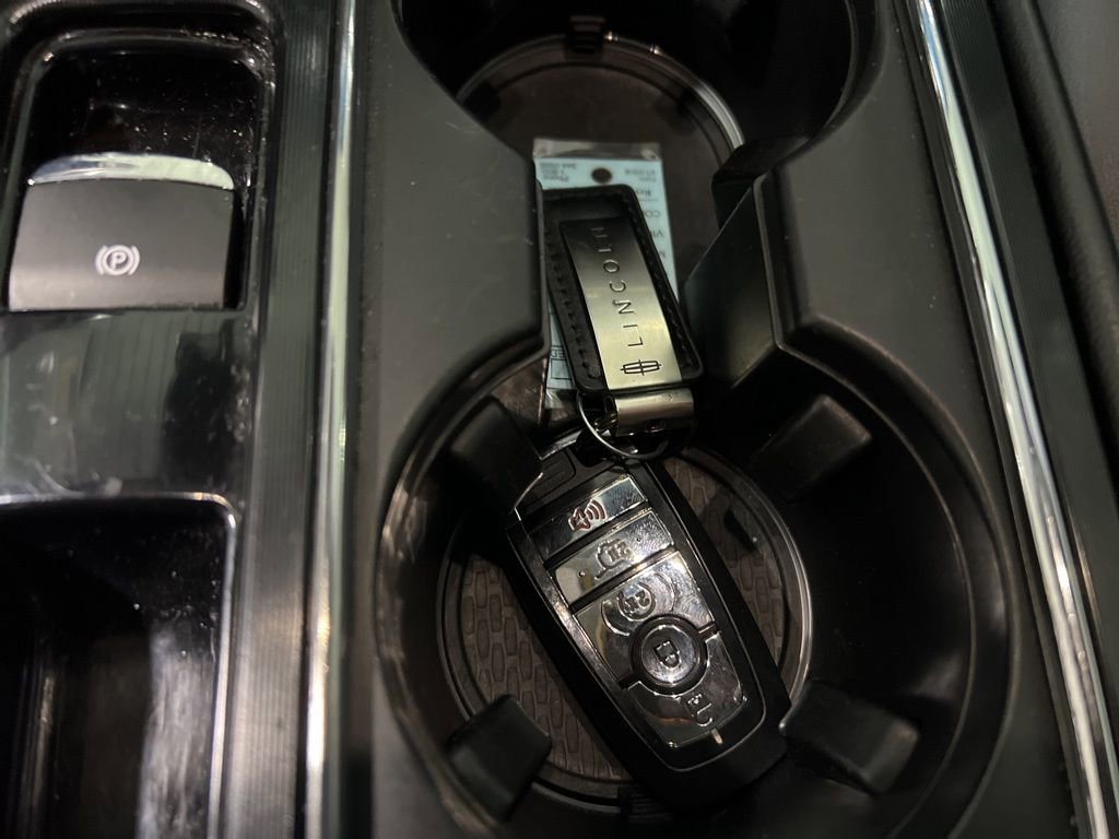 Used 2022 Lincoln Corsair FWD image 22