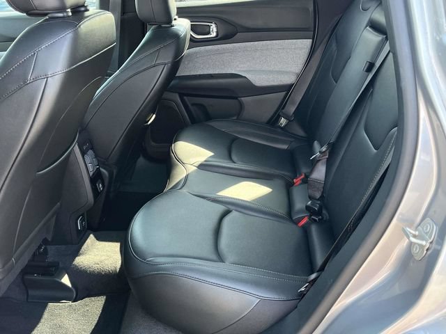 Used 2023 Jeep Compass Latitude AWD/4WD image 15