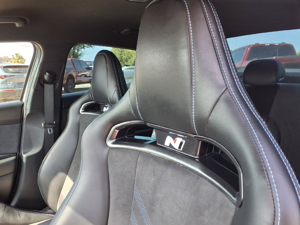 Used 2025 Hyundai Elantra N FWD image 18