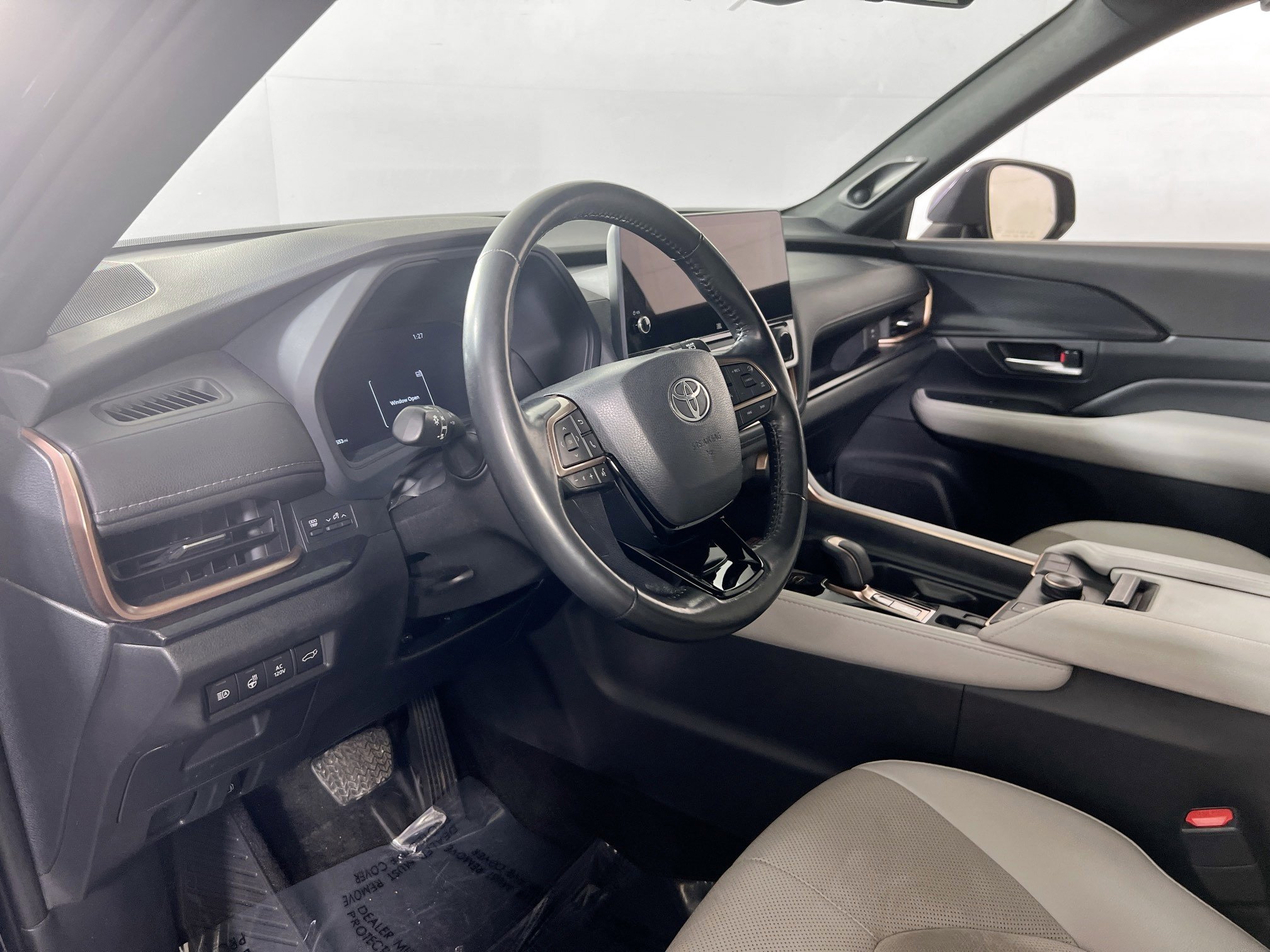 Used 2024 Toyota Grand Highlander AWD Hybrid image 9