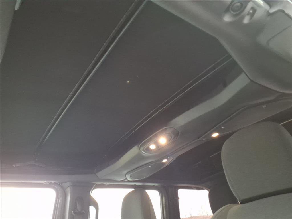 Used 2024 Jeep Wrangler Willys image 12