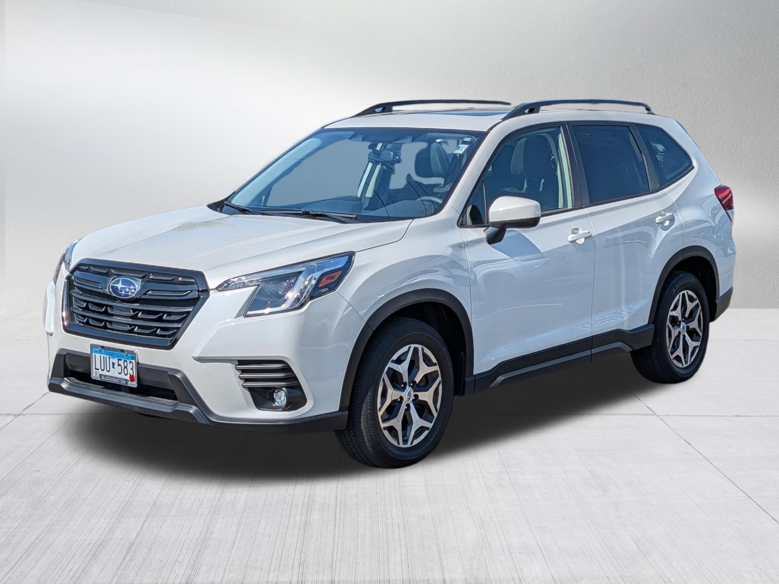 Certified 2024 Subaru Forester Premium AWD/4WD image 3