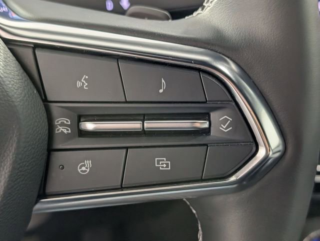 Used 2024 Chevrolet Traverse RS image 17