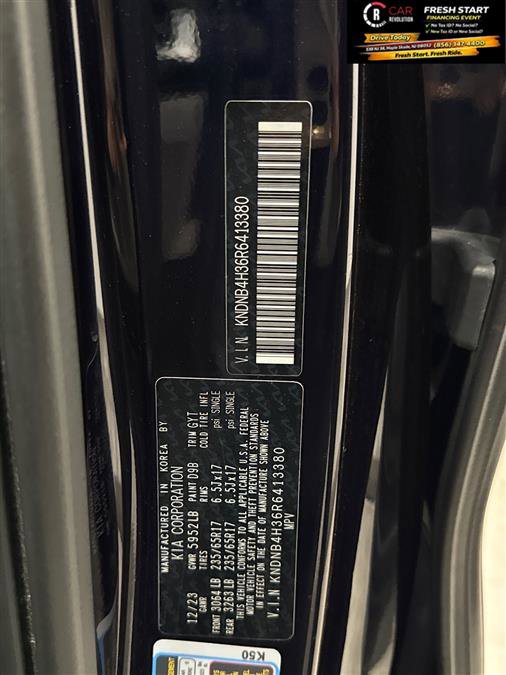 Used 2024 Kia Carnival LX image 30