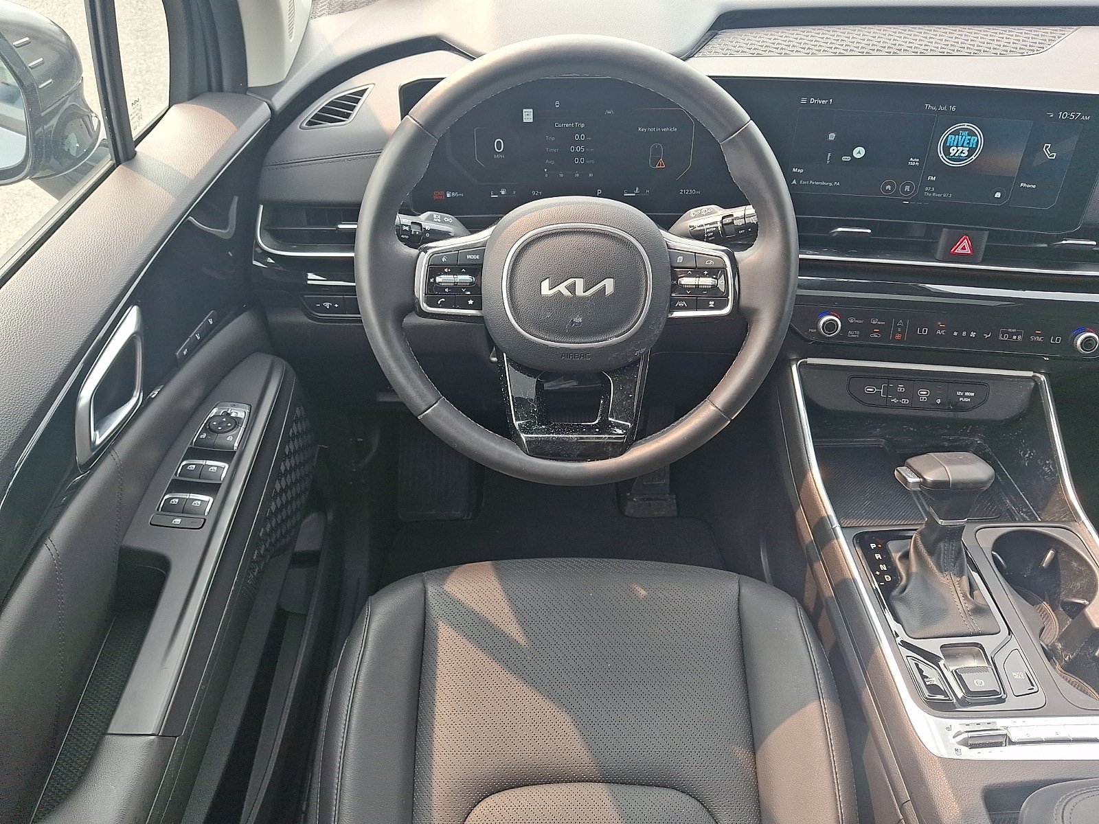 Used 2025 Kia Carnival SX Prestige FWD image 11