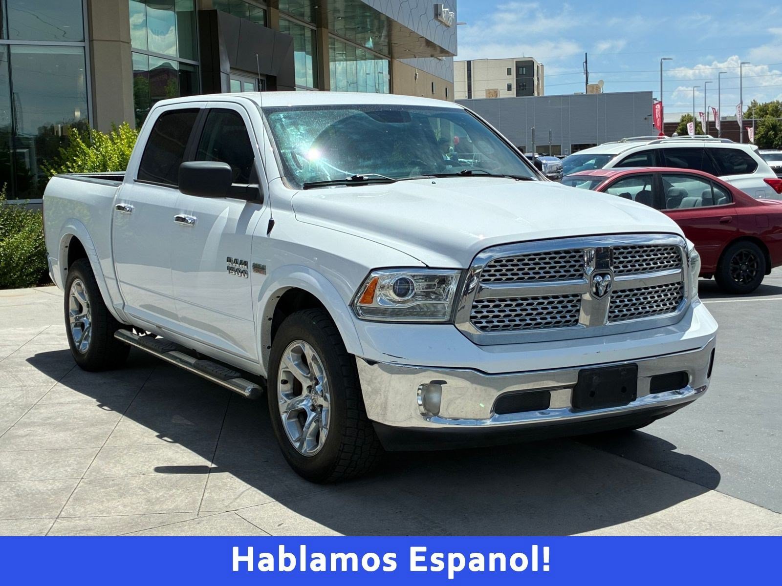 Used 2018 RAM 1500 Laramie AWD/4WD image 2