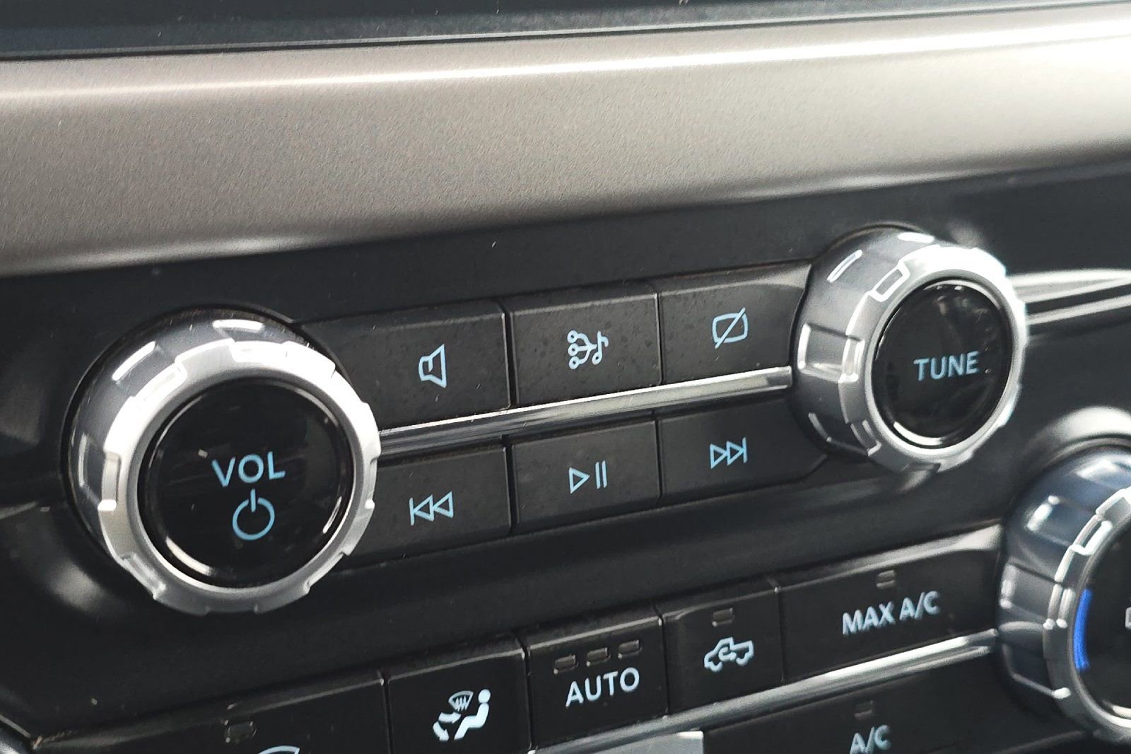 Used 2024 Ford F150 XLT w/ Mobile Office Package image 29