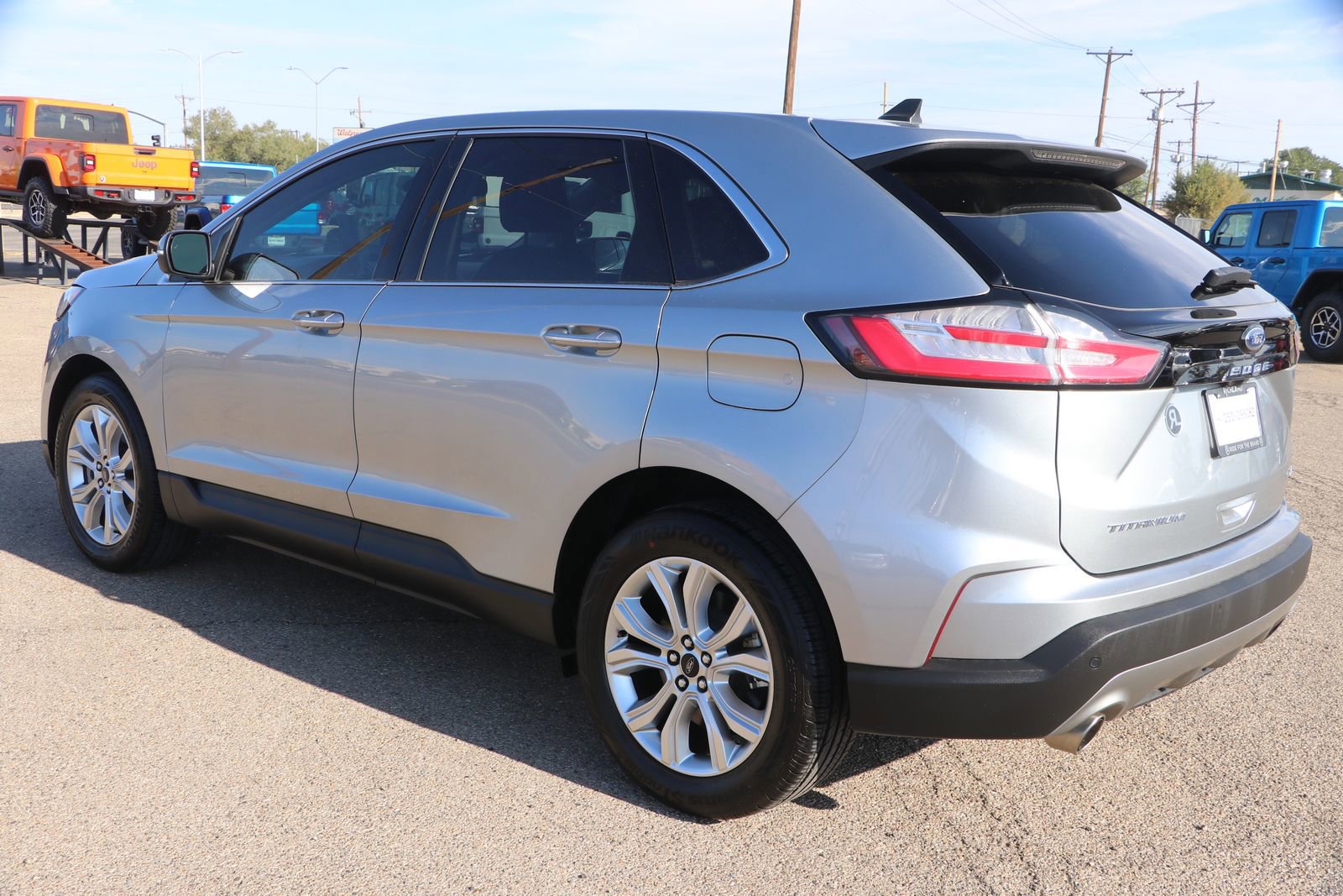 Used 2024 Ford Edge Titanium image 5