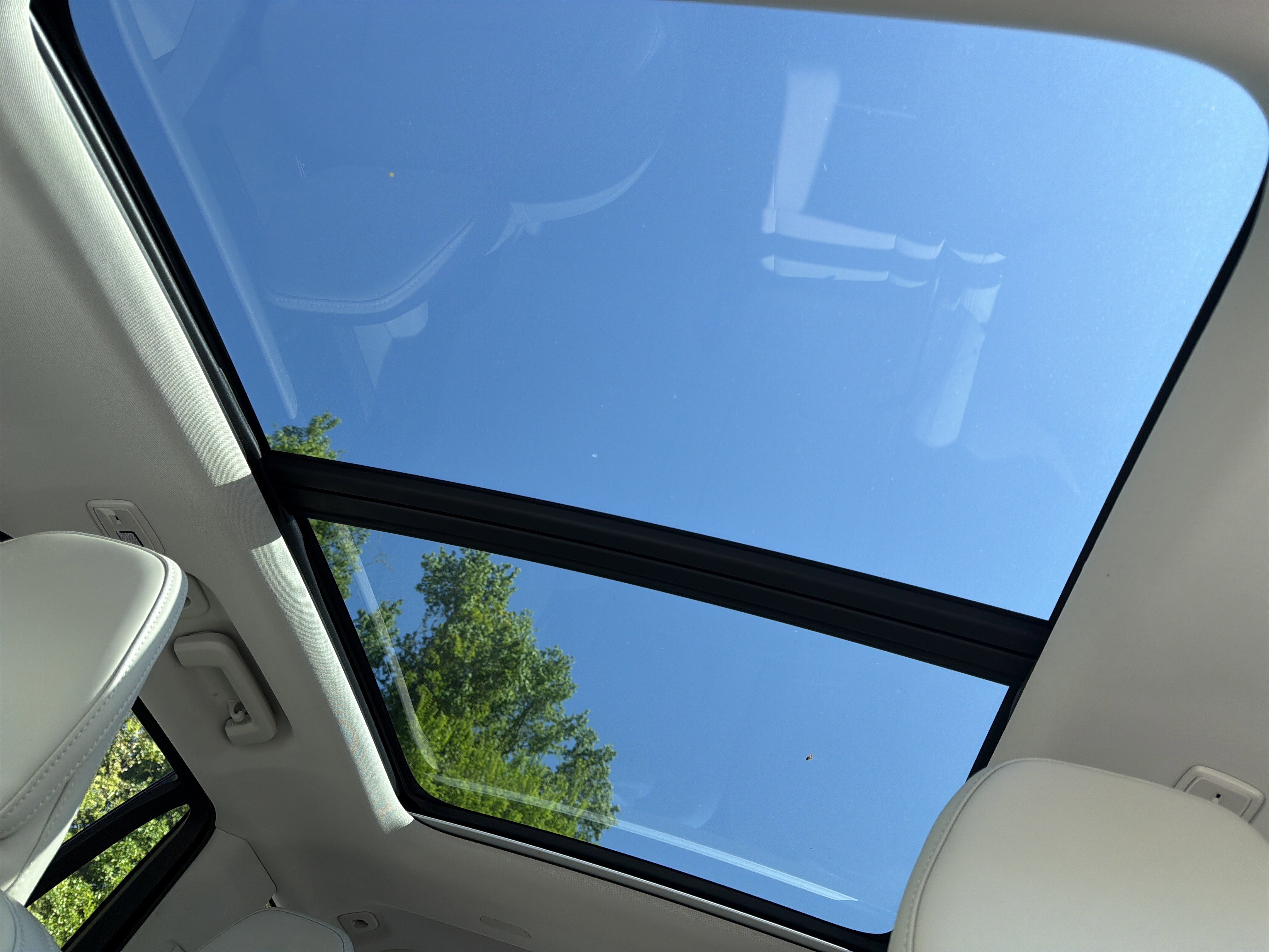 Certified 2023 Volvo XC90 B6 Ultimate image 28