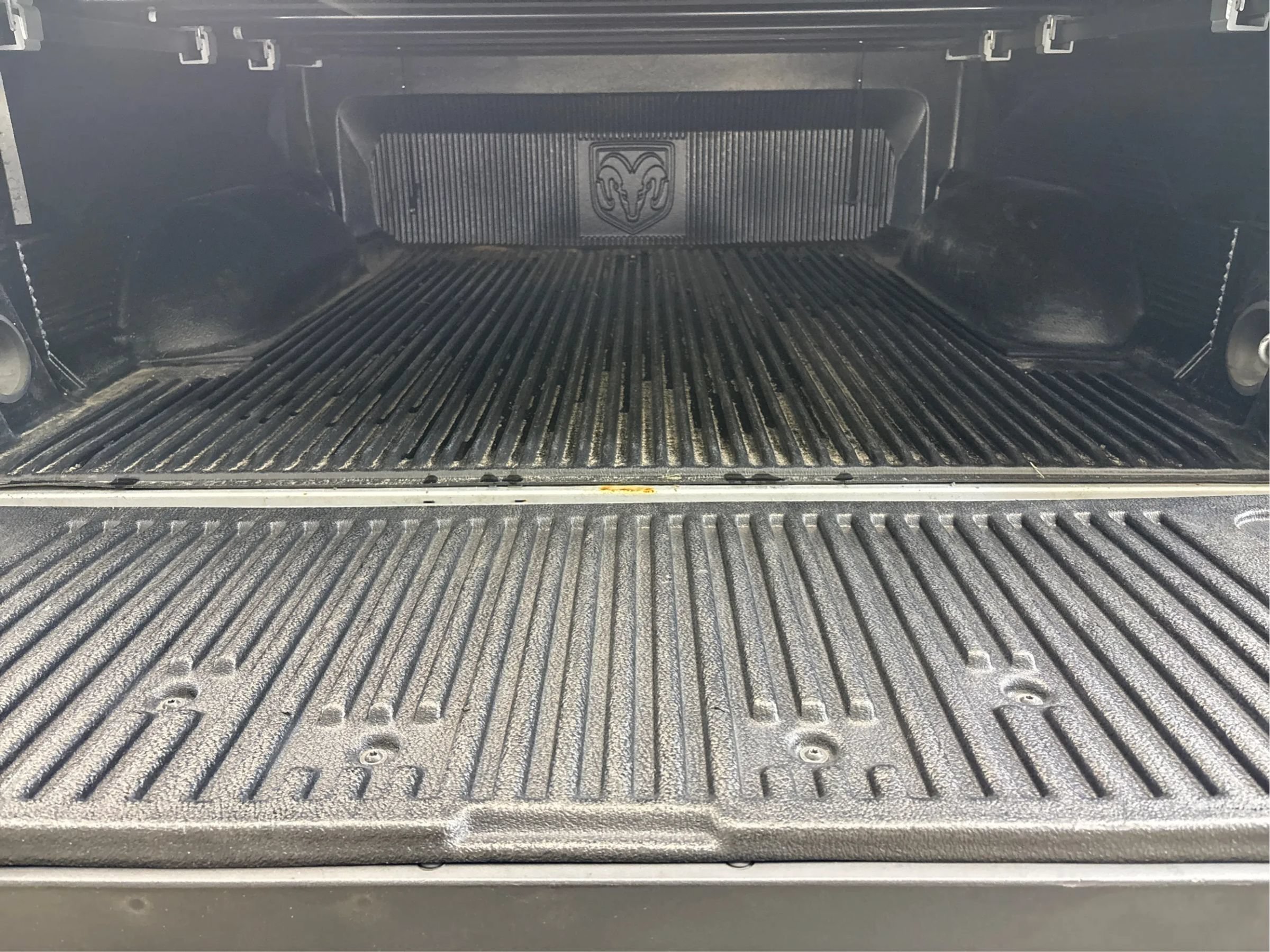 Used 2018 RAM 1500 Rebel w/ Luxury Group AWD/4WD image 16