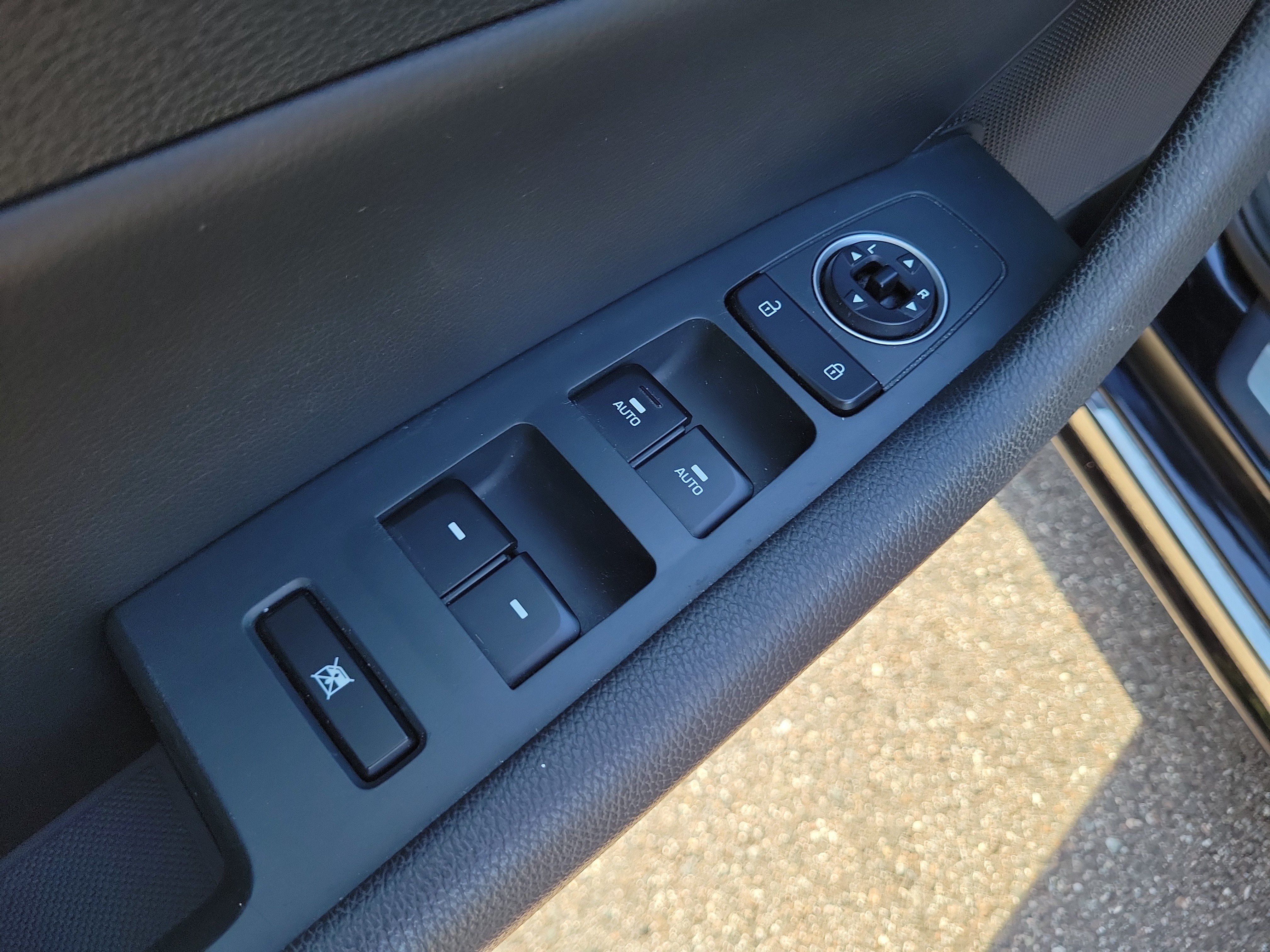 Used 2018 Hyundai Sonata Limited FWD image 20