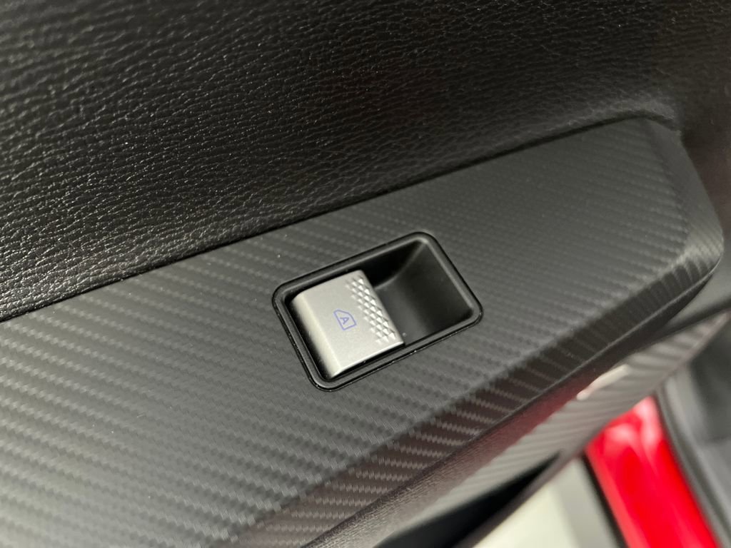 Used 2025 Mitsubishi Outlander SE AWD/4WD image 17