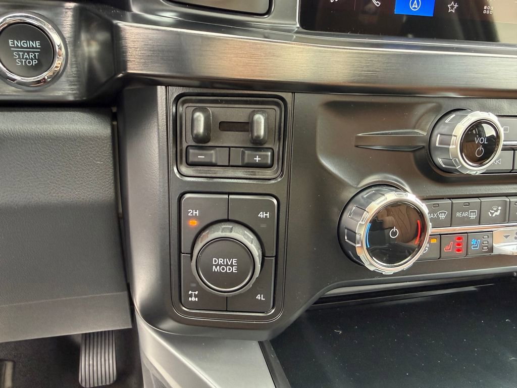 New 2026 Ford F250 Lariat w/ Black Appearance Package image 64