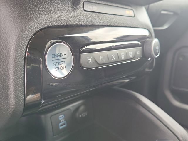 Certified 2023 Ford Escape Platinum AWD/4WD image 22