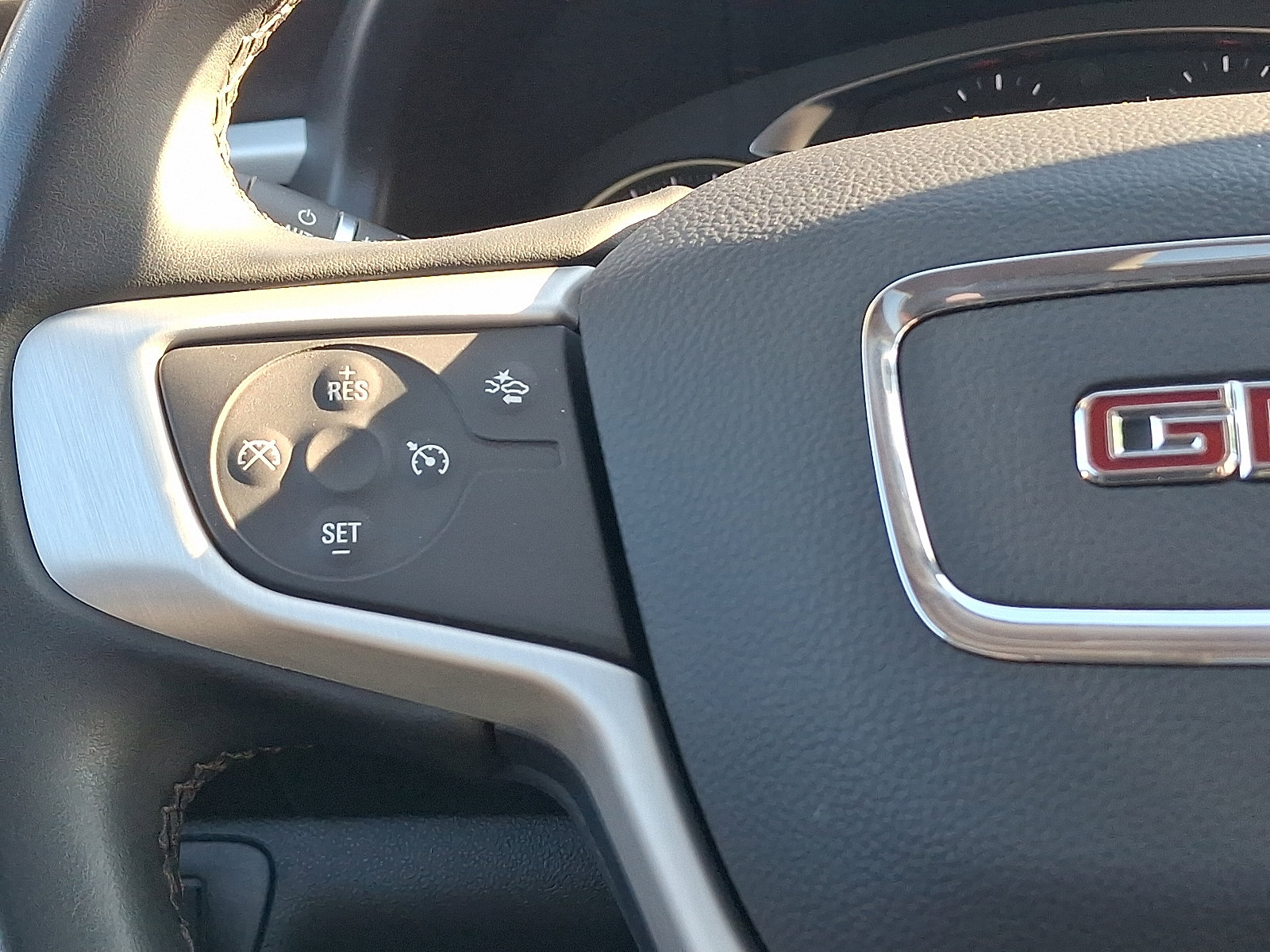 Certified 2023 GMC Acadia SLT w/ Elevation Edition image 23