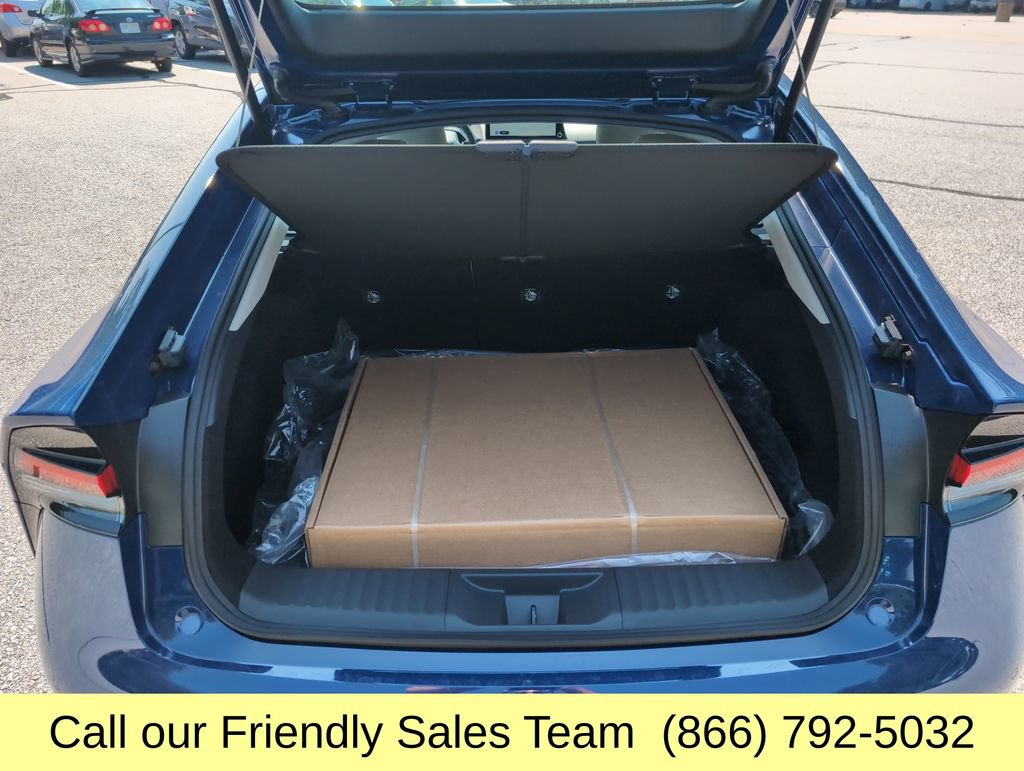 New 2027 Toyota Prius XLE FWD image 21