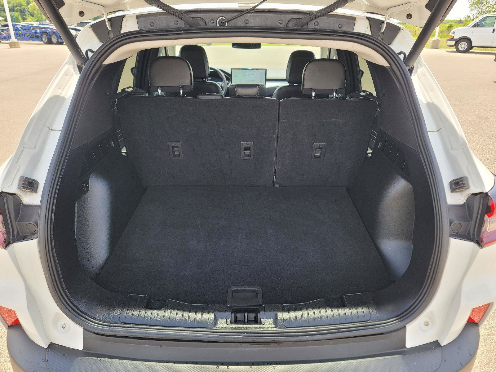 Used 2024 Ford Escape Platinum AWD/4WD image 8