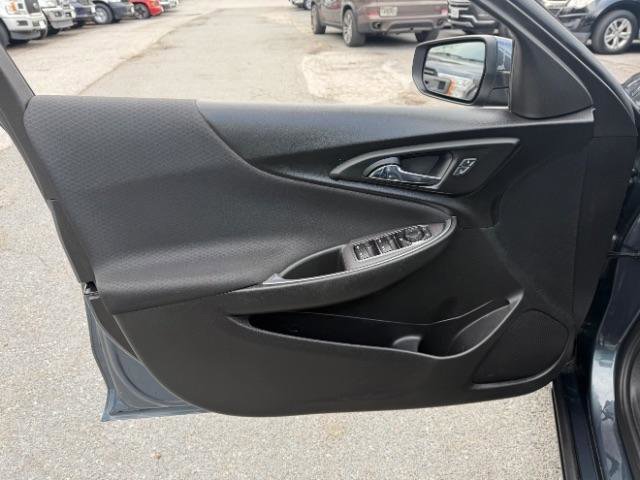 Used 2021 Chevrolet Malibu LT image 15
