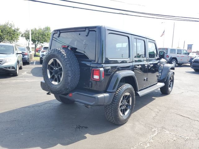 Used 2018 Jeep Wrangler Unlimited Sahara AWD/4WD image 4