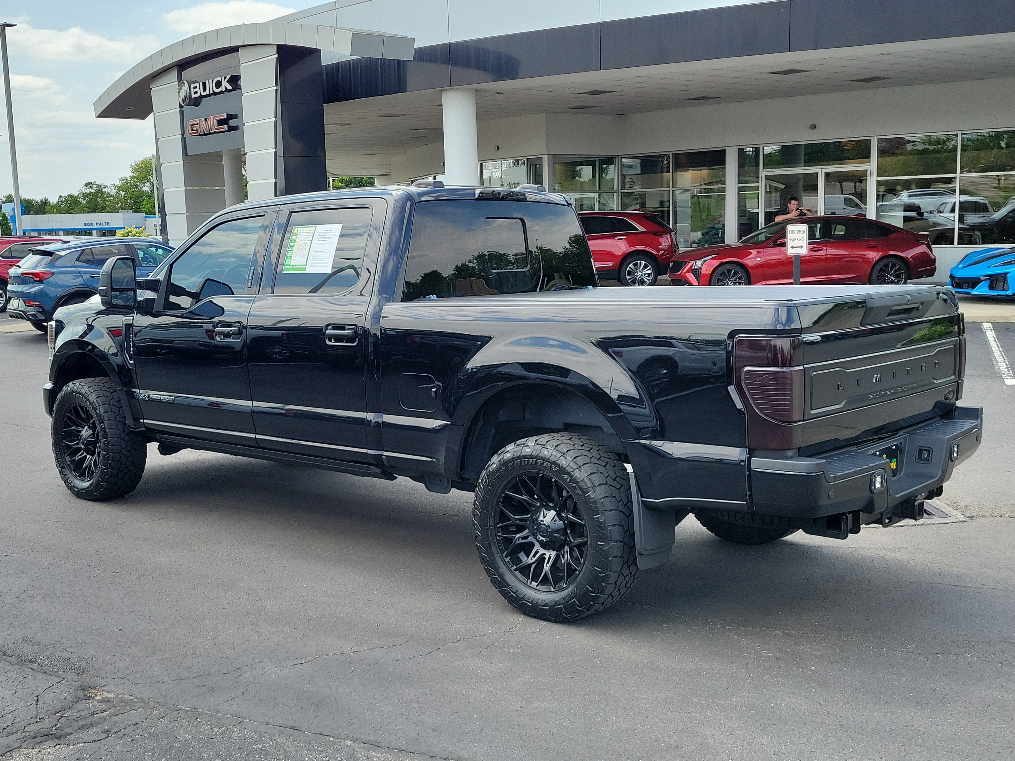 Used 2022 Ford F250 Limited AWD/4WD image 3