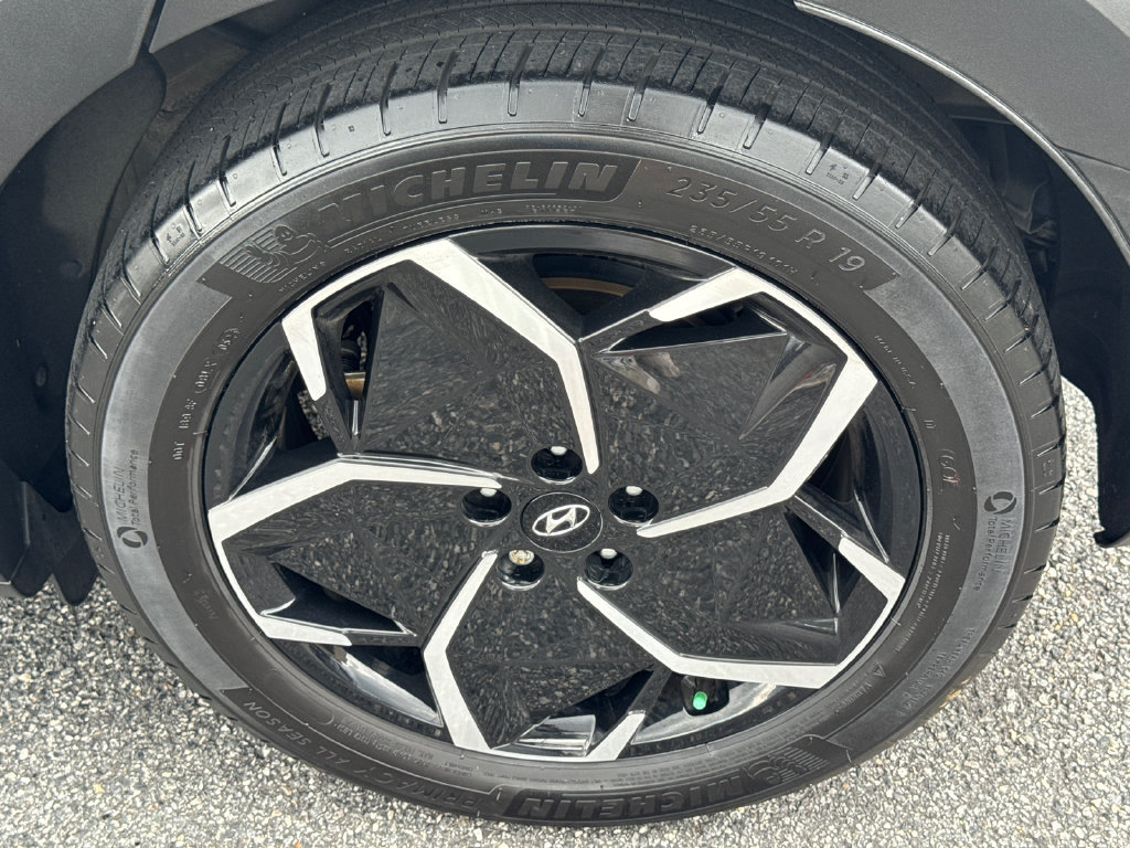 Certified 2024 Hyundai Ioniq 5 SEL RWD image 22