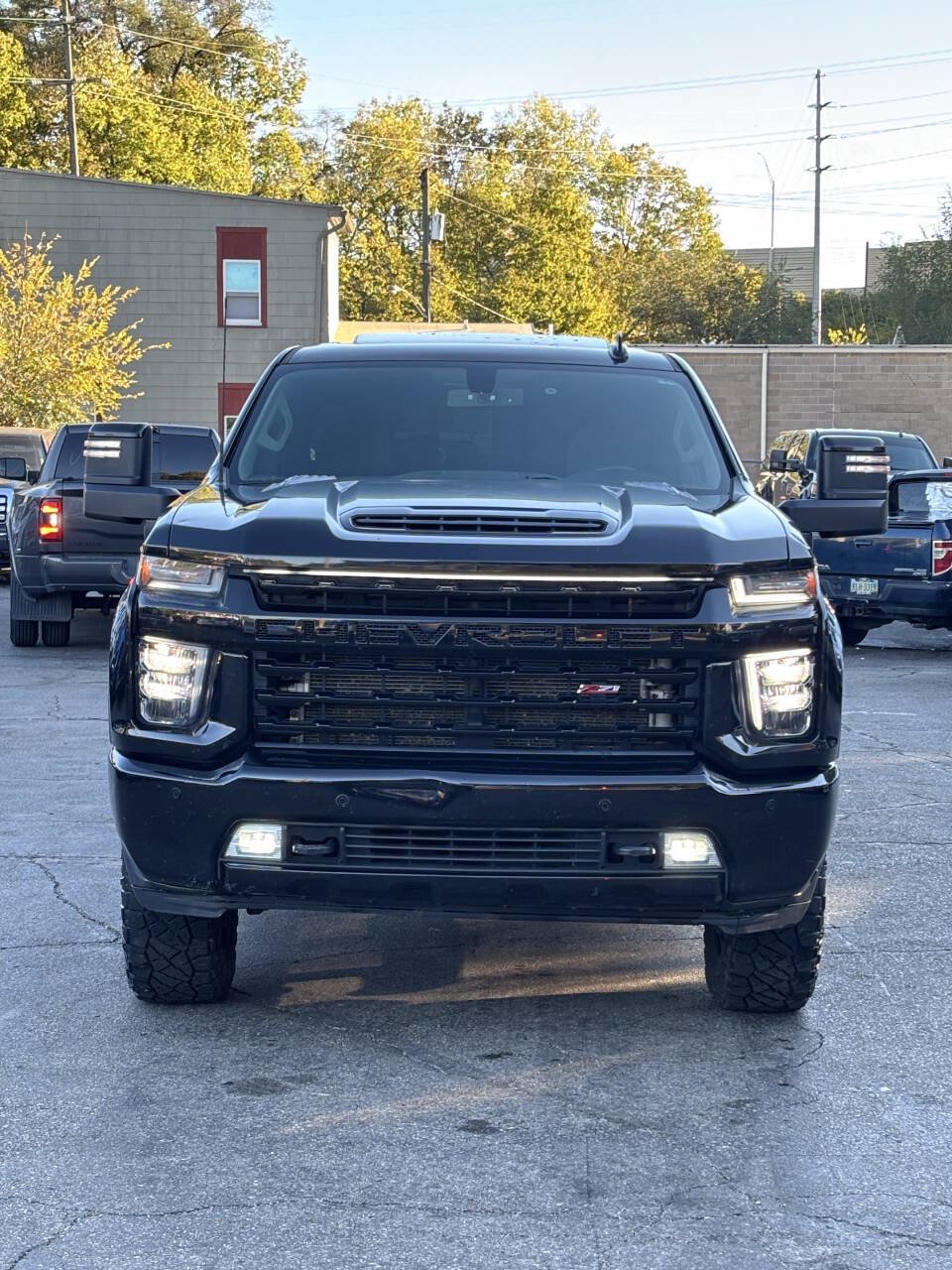 Used 2022 Chevrolet Silverado 2500 LTZ w/ LTZ Plus Package AWD/4WD image 3