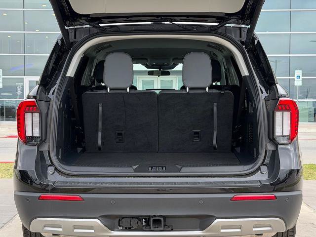 New 2026 Ford Explorer Active w/ Active Comfort Package RWD image 58