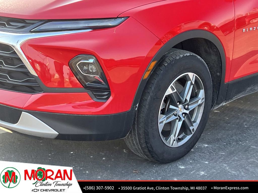 Used 2023 Chevrolet Blazer LT w/ Driver Confidence Package image 9