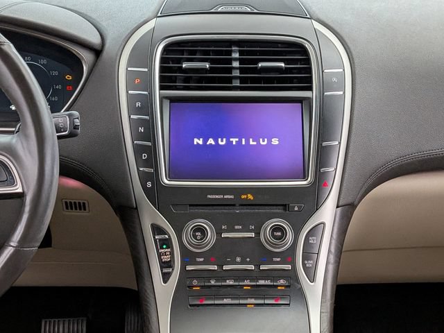 Used 2019 Lincoln Nautilus Select AWD/4WD image 30