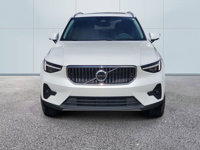 Certified 2025 Volvo XC40 B5 Ultra w/ Protection Package Premier AWD/4WD image 2