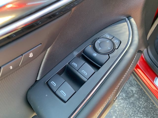Used 2025 Buick Envision Preferred AWD/4WD image 12