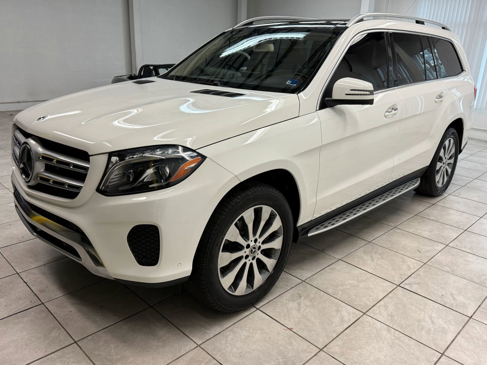 Used 2019 Mercedes-Benz GLS 450 4MATIC w/ Premium 1 Package image 3