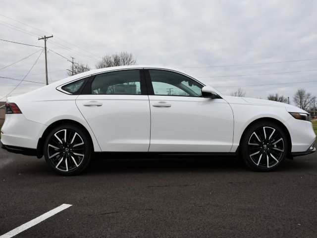 New 2025 Honda Accord Touring image 8