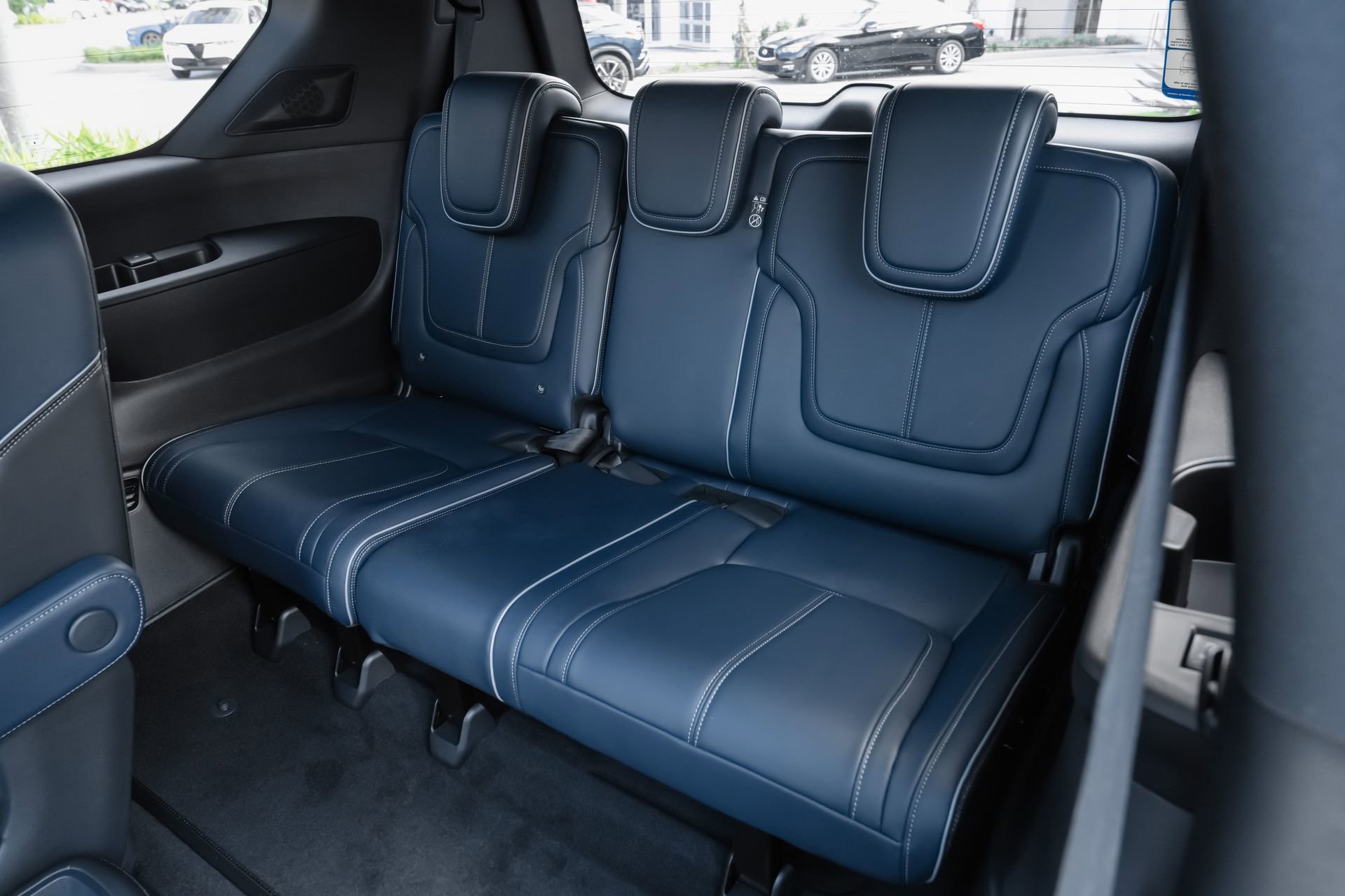 New 2026 INFINITI QX80 4WD w/ Sport Exterior Package image 35