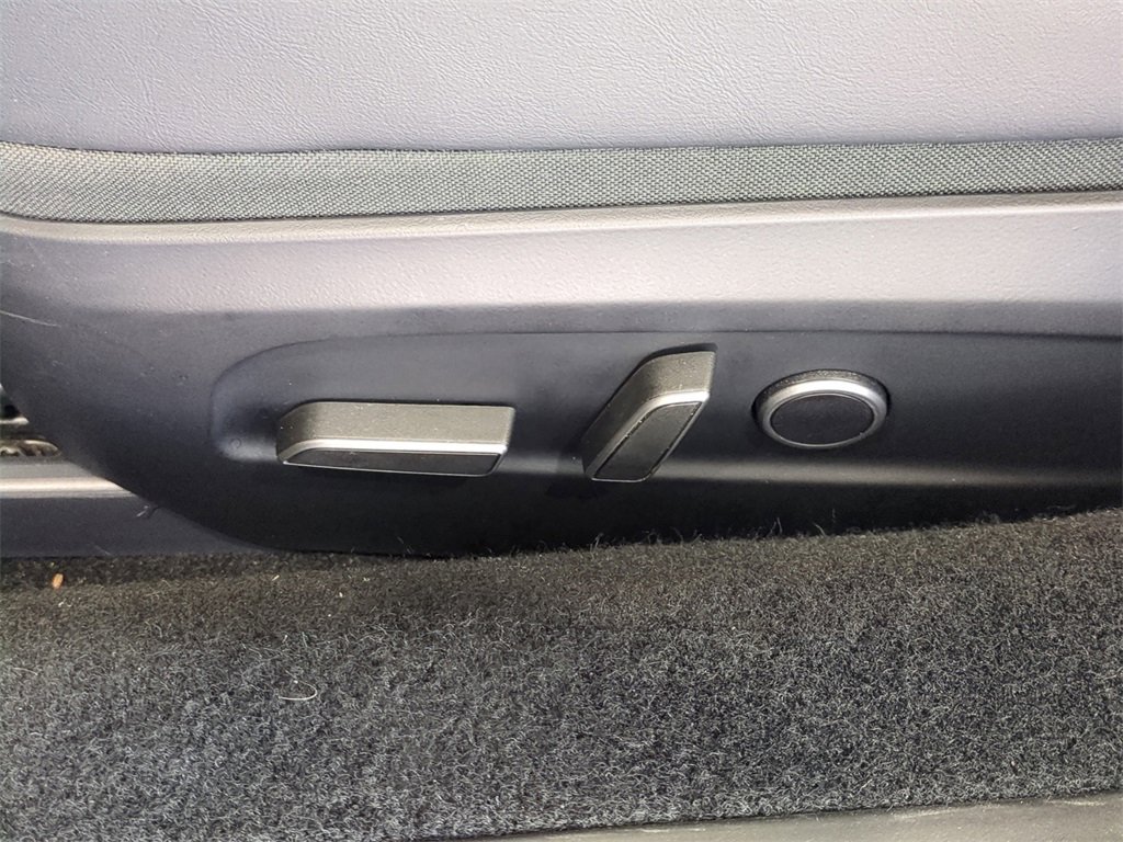 Used 2024 Tesla Model 3 Standard Range image 20