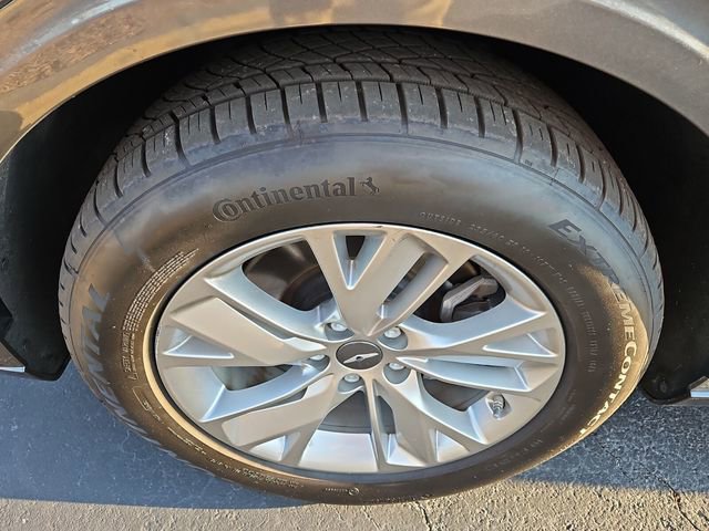 Used 2022 Genesis GV70 2.5T image 10