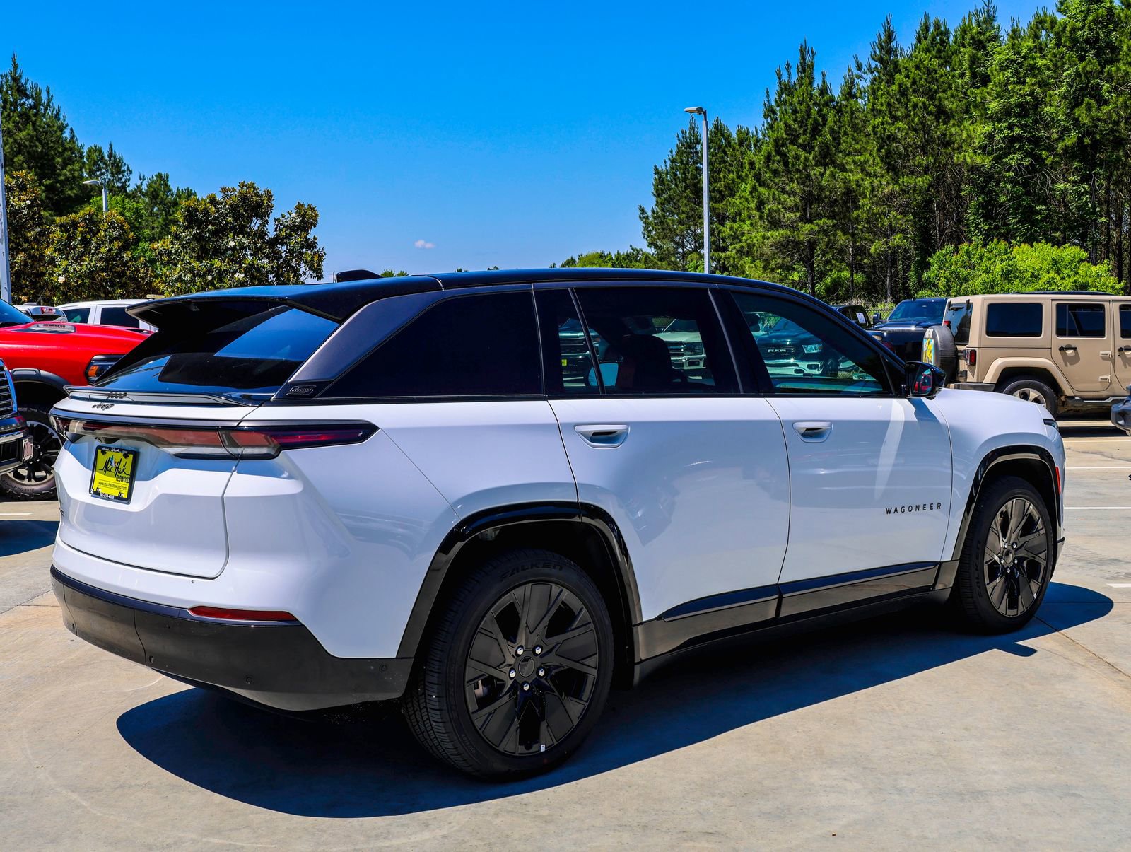 New 2025 Jeep Wagoneer S Launch Edition AWD/4WD image 10
