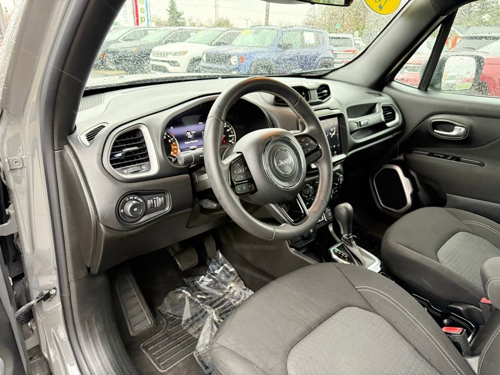 Used 2021 Jeep Renegade Latitude image 14