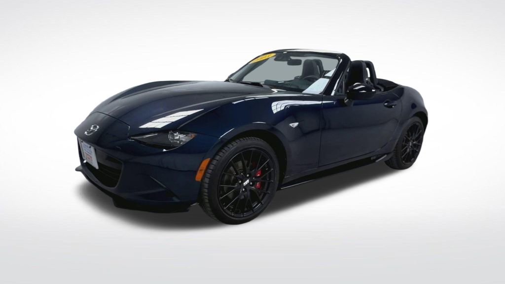 Used 2023 MAZDA MX-5 Miata Club w/ Brembo/BBS Recaro Package image 4