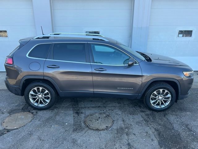 Certified 2019 Jeep Cherokee Latitude Plus w/ Comfort/Convenience Group image 6