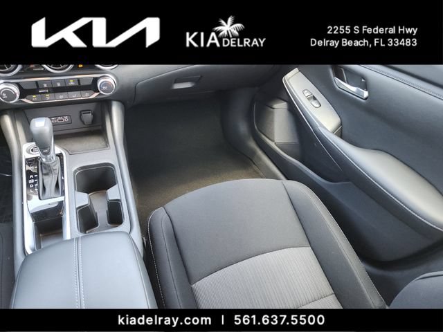 Used 2023 Nissan Sentra SV FWD image 15