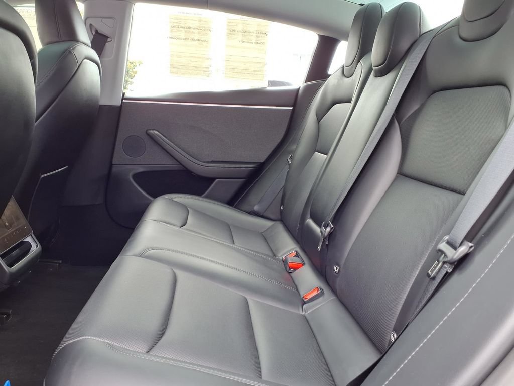 Used 2025 Tesla Model 3 Long Range RWD image 10
