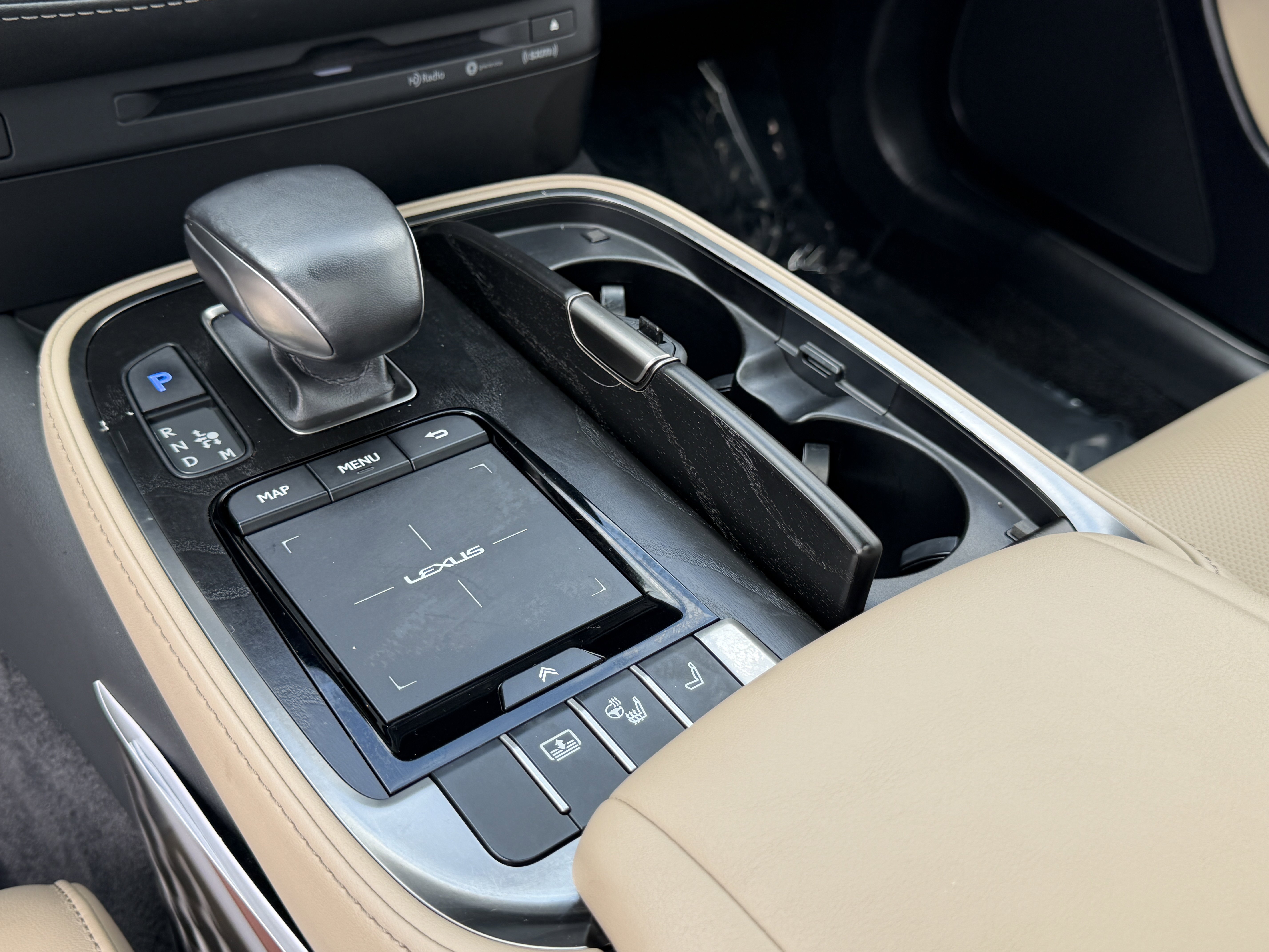 Certified 2022 Lexus LS 500 w/ Cold Weather Package (CK) RWD image 27